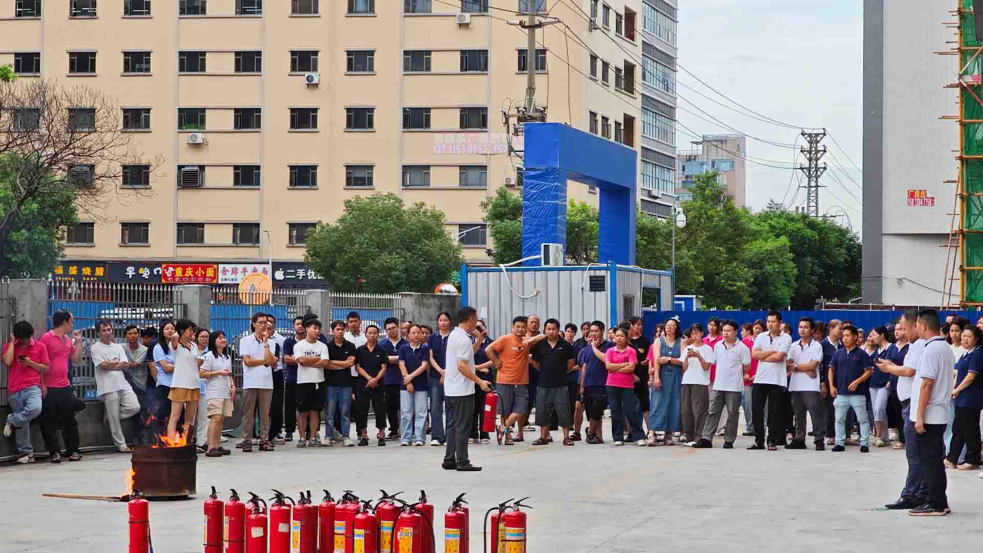 تشونغفو تجري تدريبات على مكافحة الحرائق لمنع الحرائق قبل وقوعها - مع التركيز على الجودة وحماية السلامة